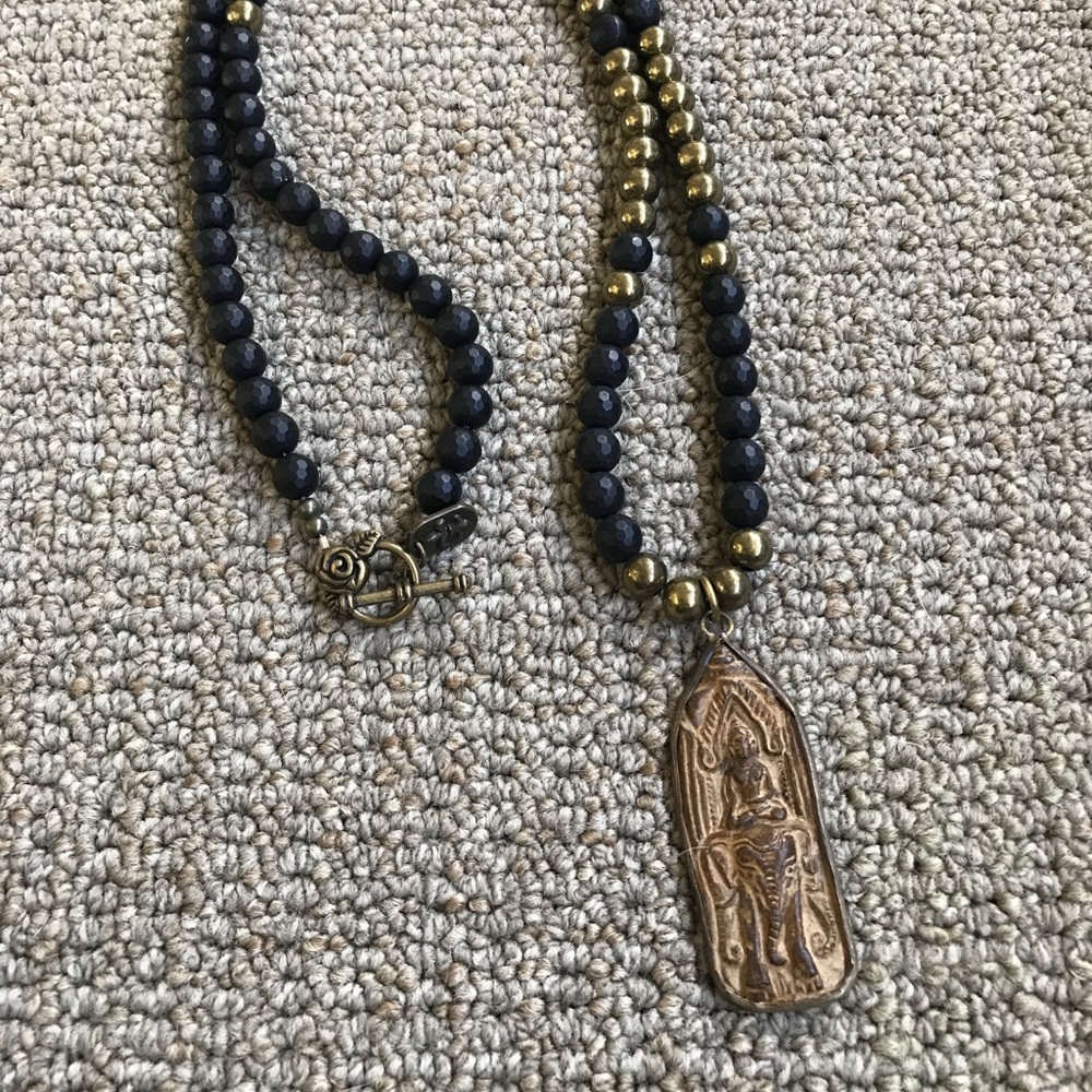 Black and gold beaded necklace